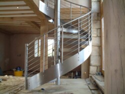 Rolled Stainless Steel Capping